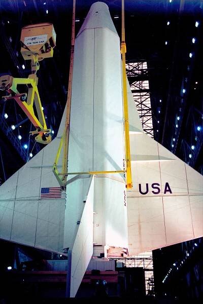 Rocket Center gets $500K grant to 'save' mock NASA space shuttle | collectSPACE