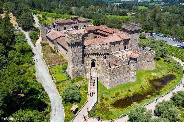 castello di amorosa winery exterior