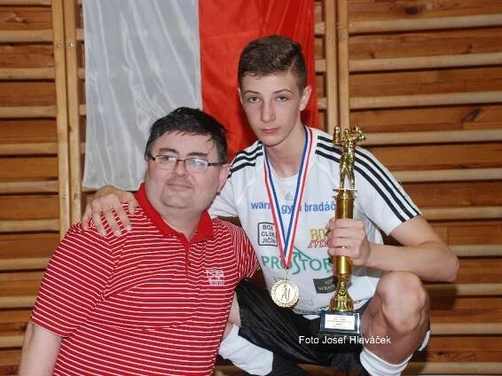 Antonín a František Bradáčovi mistry ČR v boxu