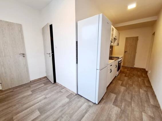 Pronájem bytu 3+1 s lodžií - 01630 - Řetězová 101, Děčín Nemovitosti | Jaroš & Partners | Real estate 