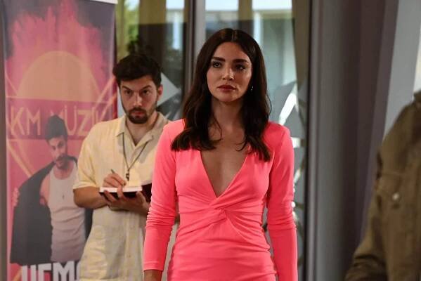 Yaz Şarkısı - Episode 1 (E01) (2023)