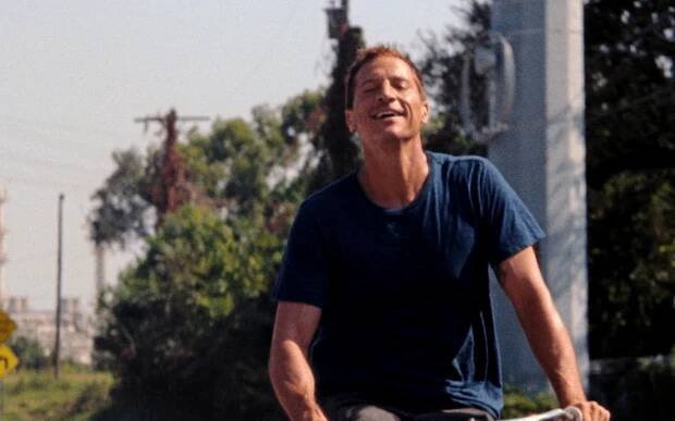Red Rocket Review: Simon Rex Plays a Trumpian Porn Star for Sean Baker