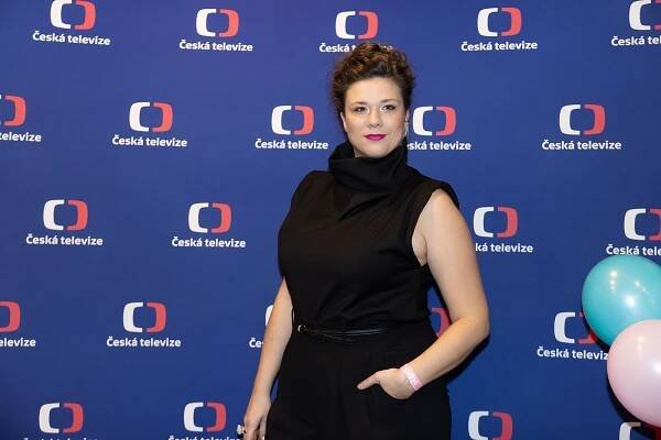 Eva Hacurová o seriálu Děcko: Je to pro mě těžké téma, sama jsem žila s mámou samoživitelkou. - Expres.cz