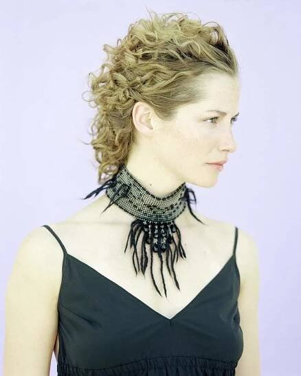 Sienna Guillory sexy look