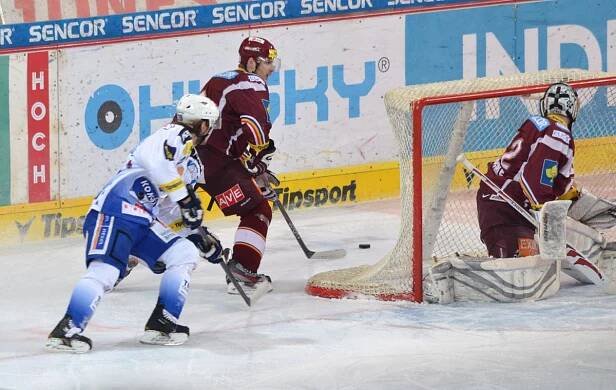 Fotogalerie - Čtvrtfinále 2: Sparta - Brno (Sezona 2011/2012)