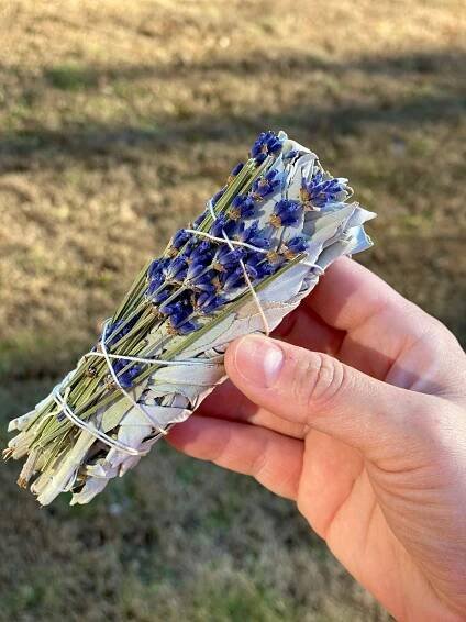 White Sage & Lavender Smudge Bundles - Sold Individually - Organic - Lavendula Angustifolia - Ceremonial Smudging