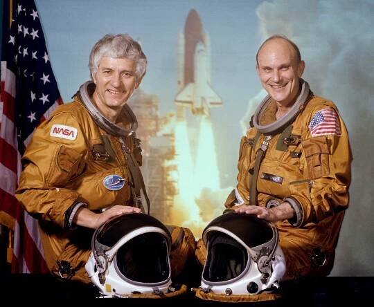 Soubor:Sts-4-crew.jpg – Multimediaexpo.cz