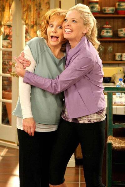 Reba McEntire and Melissa Peterman Hint at Wild Vacations Together: 'Karaoke and Margaritas'