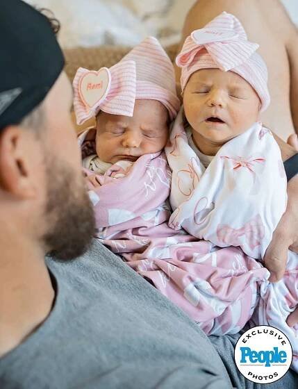 Brandon Davis babies