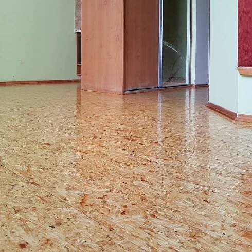 lakování OSB desek 1.jpg