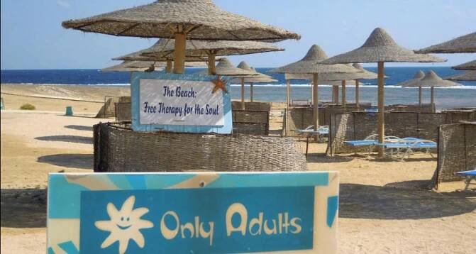 adult beach3