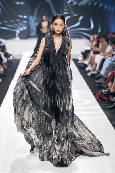 Pre-Fall 24 – LE THANH HOA