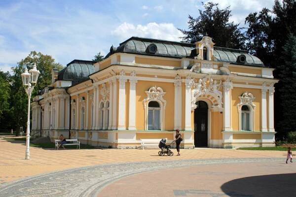 Soubor:Fr lázně Plynové lázně.jpg – Wikipedie