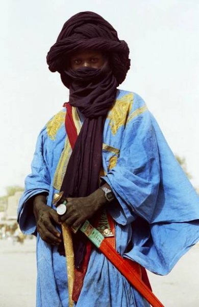Soubor:Tuareg with a sword in Timbuktu, Mali.jpg – Wikipedie