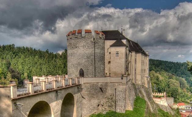 Hrad Český Šternberk - Český Šternberk, Střední Čechy
