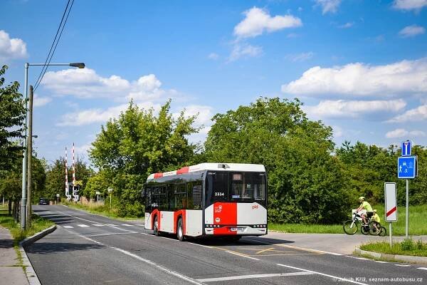 Fotografie Solaris Urbino 10,5 IV 2334 (8AX 6884) Dopravní podnik hl. m. Prahy