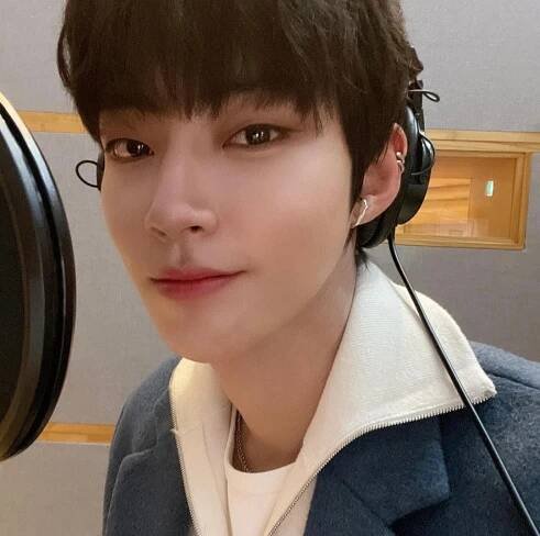 Hwang In-yeop Instagram 2021