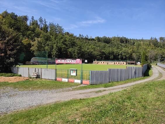 Soubor:Fotbalový stadion, Hlubočky.jpg
