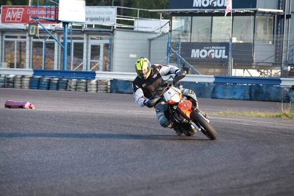 Sosnová Special Testování moto - Bikes4Life