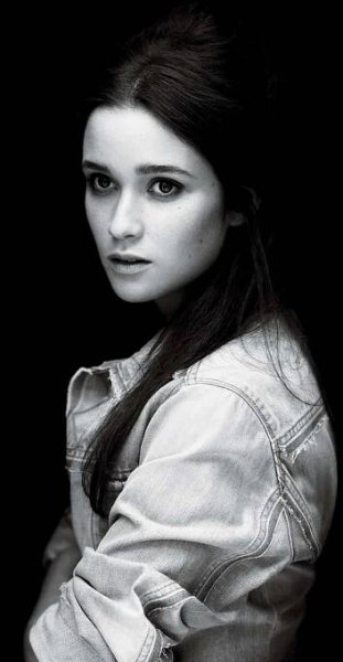 Alice Englert