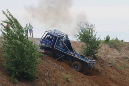 FOTO, VIDEO: V Braňanech burácí tunová monstra. Jede se opět Truck trial