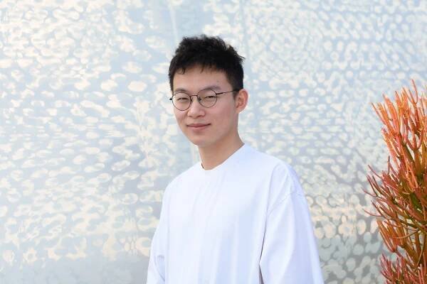 Info / Qi Zhu / Graphic & Motion Designer