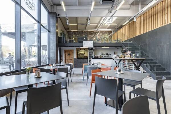The Living Coffee - New Living Center - Bratislava | Centrum pre bývanie