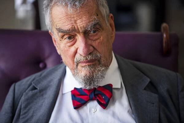 V deseti letech se dozvěděl, že nezdědí nic. Tak se ta doba do mě silně vtiskla, říká Karel Schwarzenberg