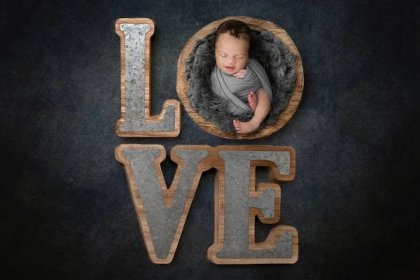 Newborns - Tickled Turquoise Photography