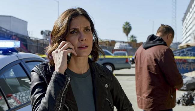 Námořní vyšetřovací služba L. A. - Láska zabíjí - Z filmu - Daniela Ruah