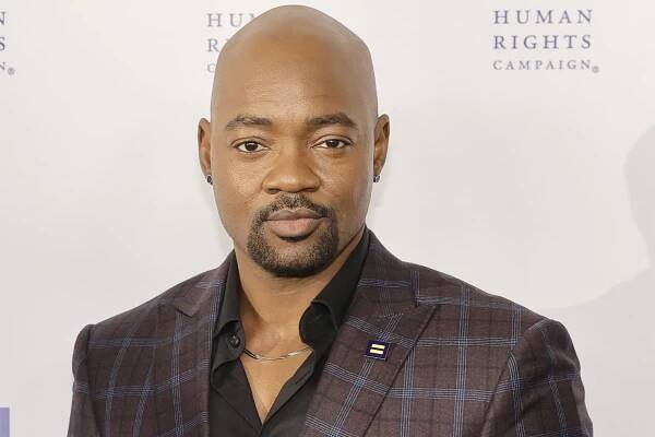 '9-1-1: Lone Star' Actor Brian Michael Smith on Fighting to 'Just Be Brian,' Asking Haters to 'Let Me Live'