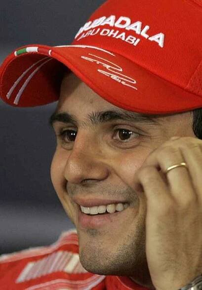 Spokojený Felipe Massa na tiskové konferenci po kvalifikaci na GP Brazílie,