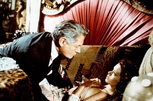 "Emmanuelle" : La plus longue caresse du cinéma français - Z filmu - Sylvia Kristel