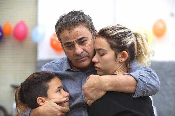 La hija de un ladrón - Z filmu - Eduard Fernández, Greta Fernández