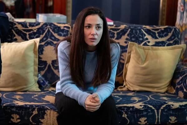 Kirli Sepeti - Episode 21 - Z filmu - Cansu Tosun