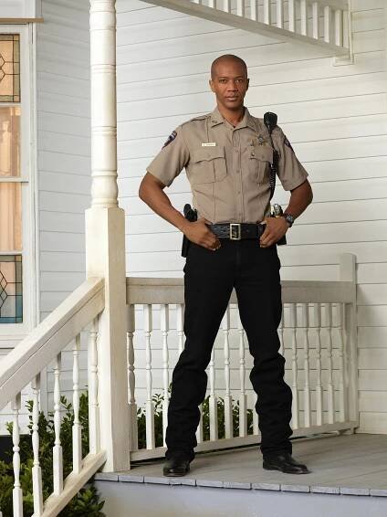 J. August Richards - Kevin (Probably) Saves the World - Promo