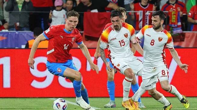 Rozhodčí byli ostudní, zuří Černohorec. Vítěz Ligy mistrů ale před Českem smekl