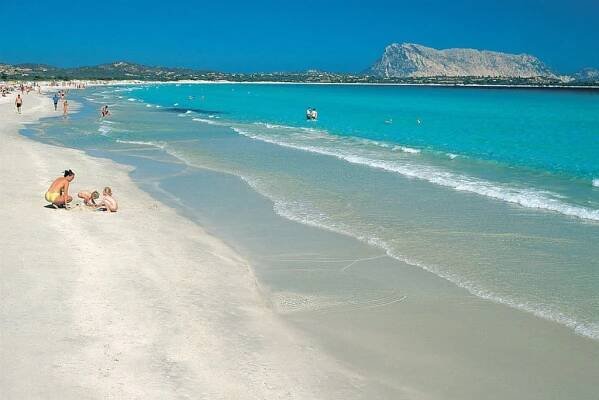 Pláž La Cinta, San Teodoro, Sardinie