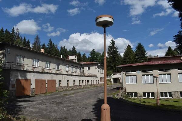 Plicní sanatorium na Buchtově kopci v Daňkovicích na Žďársku