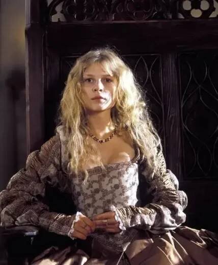 Clémence Poésy