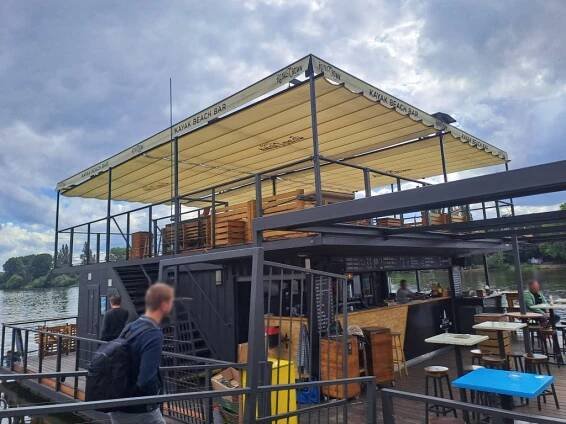 Pergola Latin 80, Kayak Beach Bar, Praha