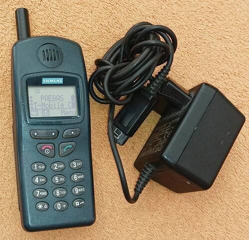 Siemens C25 -skoro jako nový, 100% funkční, vč. baterie a nabíječky ! - Mobily a chytrá elektronika