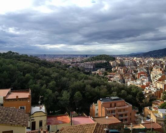 Barcelona: Traveling with children - Budapest Bound