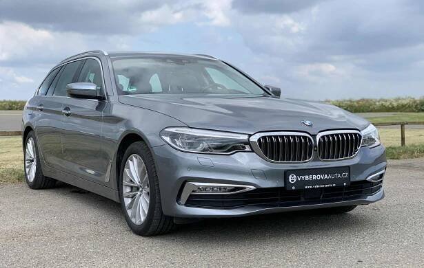 BMW 540i xDrive 250kW/Touring/ Luxury Line/Kůže/11.2017 - Výběrová auta