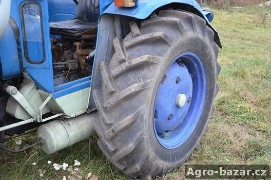 Traktor Zetor 3011