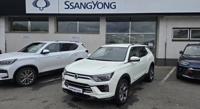 Korando 1.5Turbo Style+ AT Bílá/černá DOSTUPNOST ŘÍJEN 2025