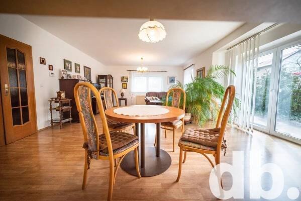 Prodej rodinné domy, 390 m2 - Karlovy Vary - Stará Role, obrázek č. 3