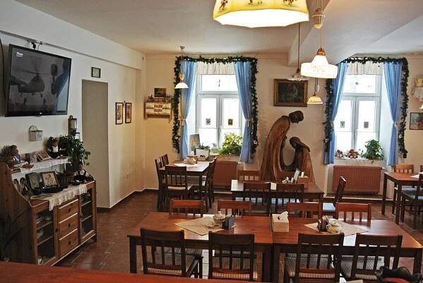 Restaurace a penzion Ubrousku prostři se, Nová Bystřice - Ubytování | Penzion.cz