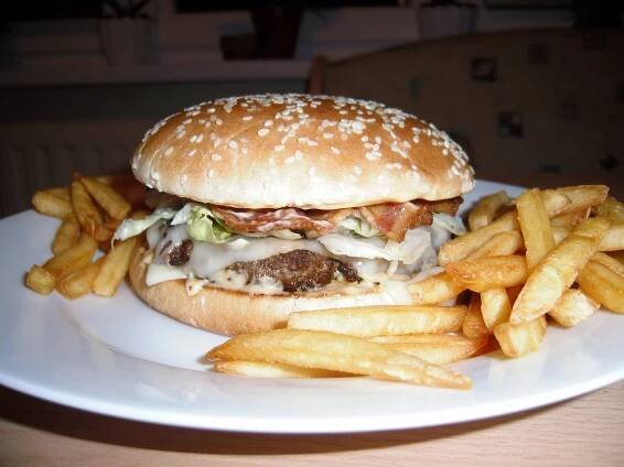 Homemade hamburger\'s - fotografie 2 - TopRecepty.cz