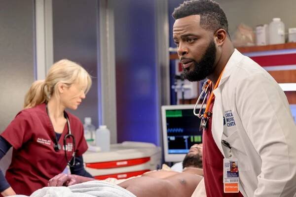 Nemocnice Chicago Med - All the Things That Could Have Been - Z filmu - Kristen Hager, Guy Lockard